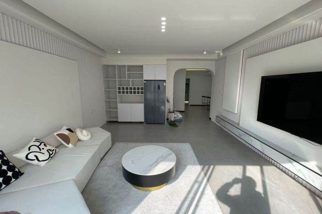 Spacious 3BR Apartment in Jing'an (L7/L13/L14)