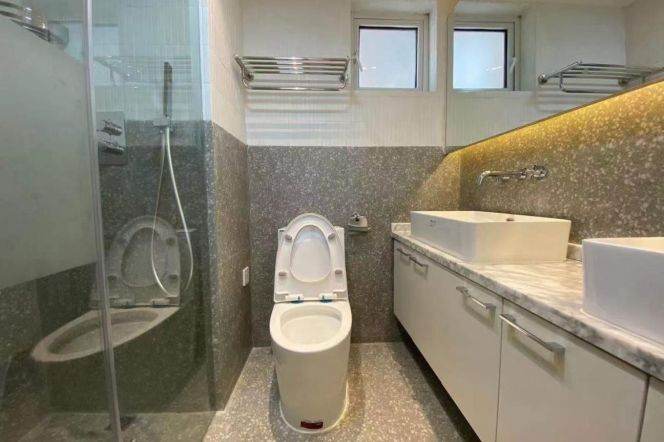 Modern Bright 3BR Apartment at Shiye Apartment (L1/L9/L11)