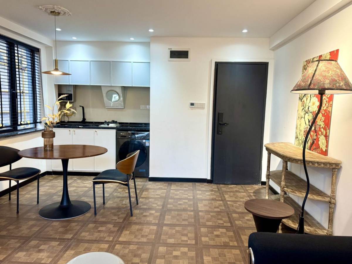 Housing image — Dining Area