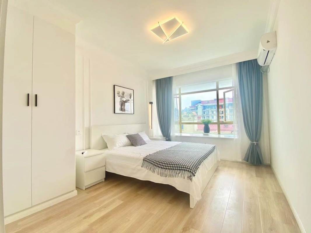 Housing image — Bedroom