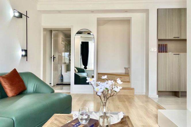 Spacious Bright 2BR Apartment in Gubei
