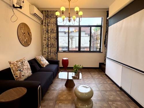 Housing image — Living Room