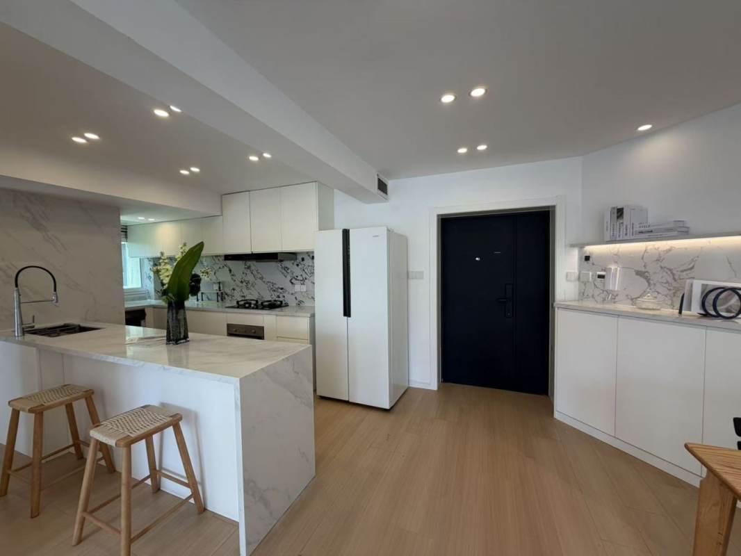 Housing image — Dining Area