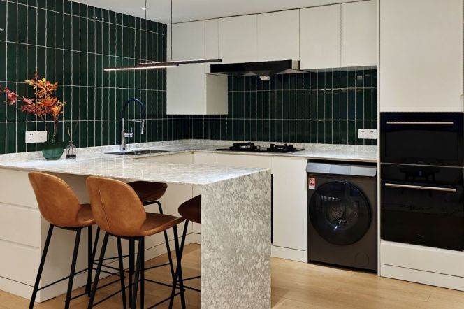 Open-Layout Bright 2BR Apartment in Jing'an