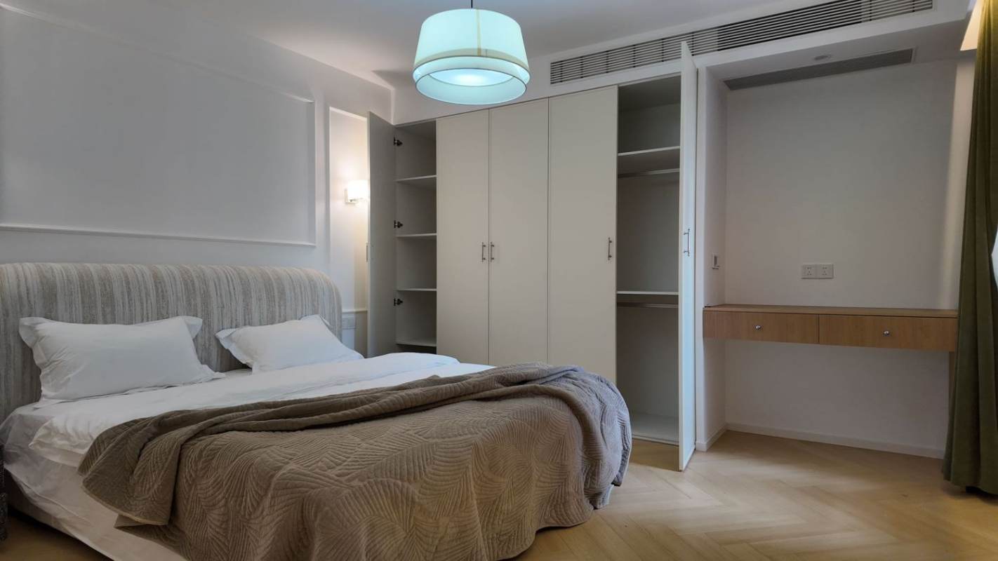 Housing image — Bedroom