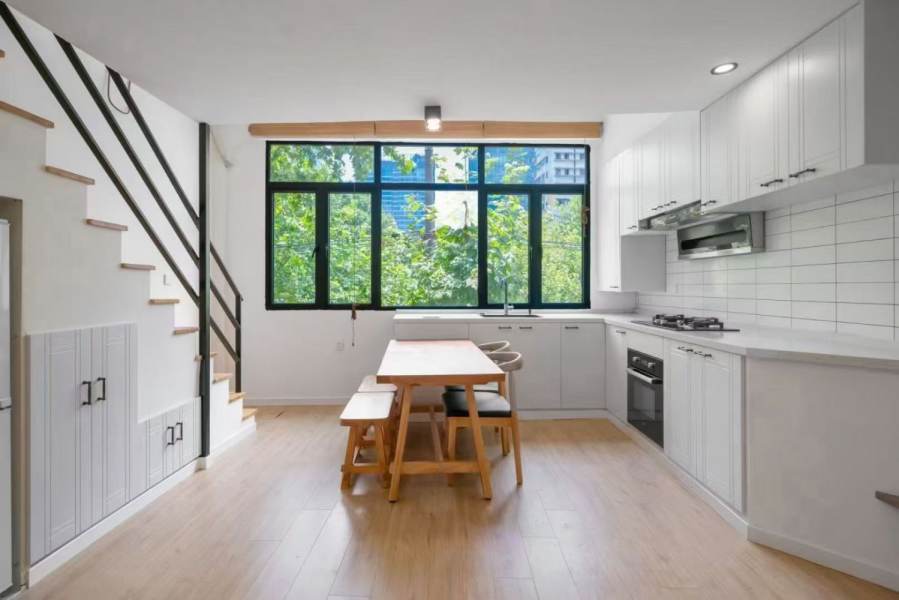 Housing image — Dining Area