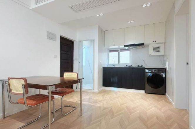 Modern 2BR Apartment near Dapuqiao Metro (L9)