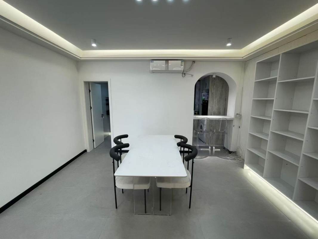 Housing image — Dining Area