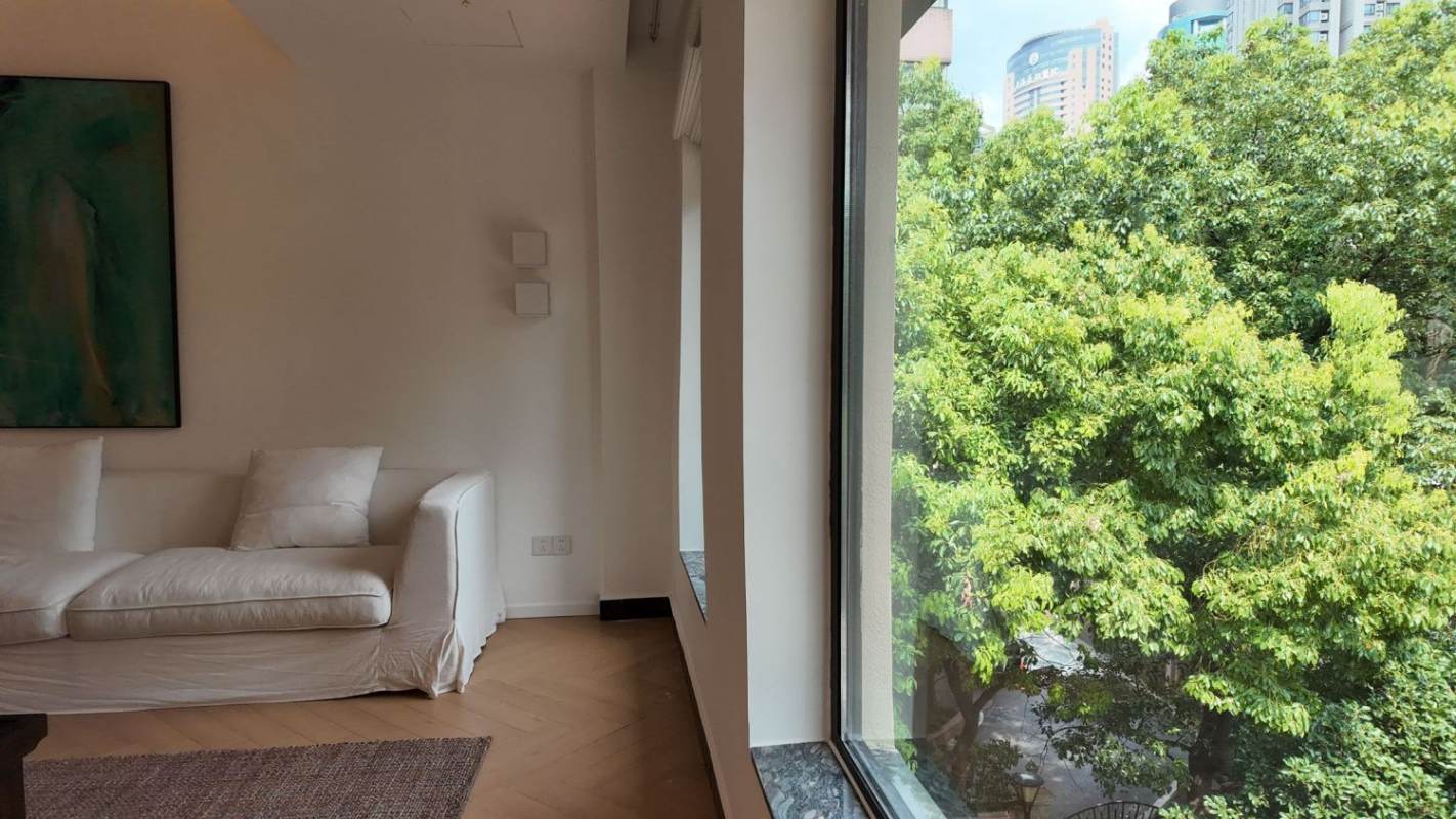 Housing image — Living Room