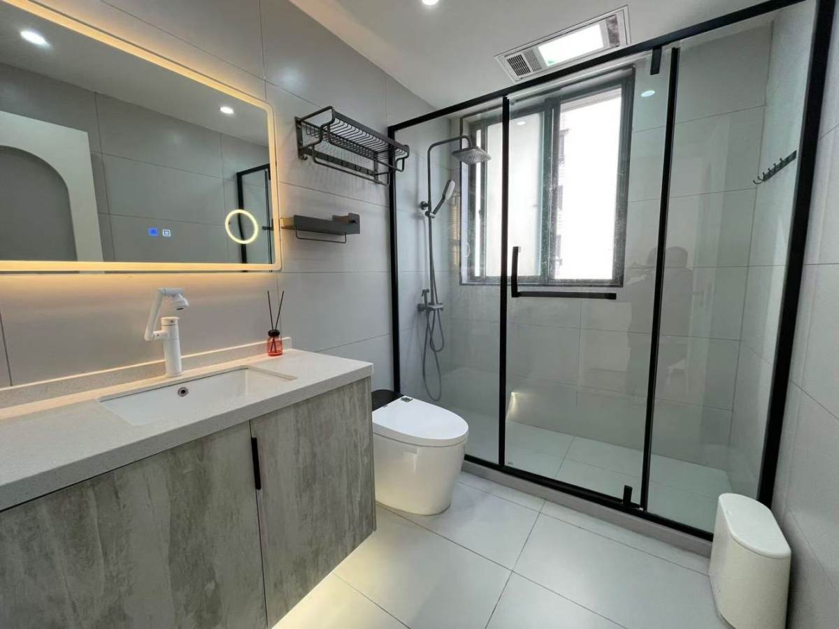 Housing image — Bathroom