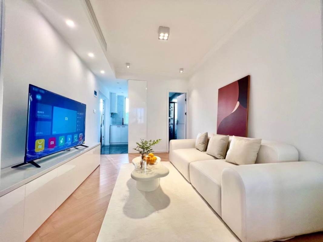 Housing image — Living Room