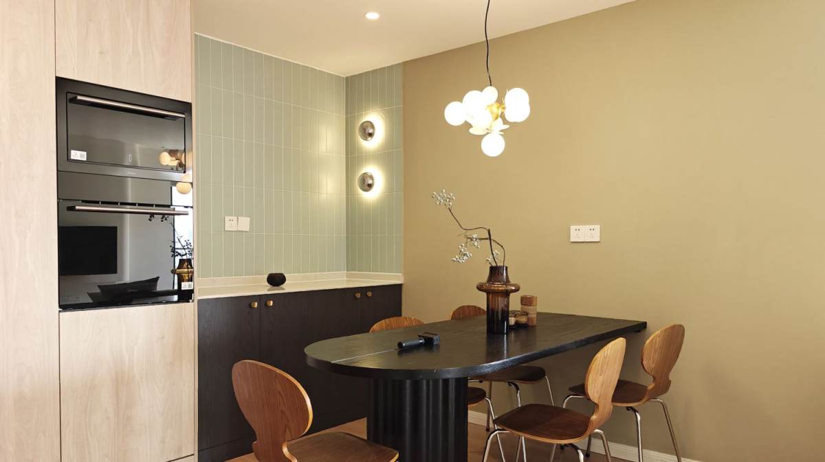 Housing image — Dining Area