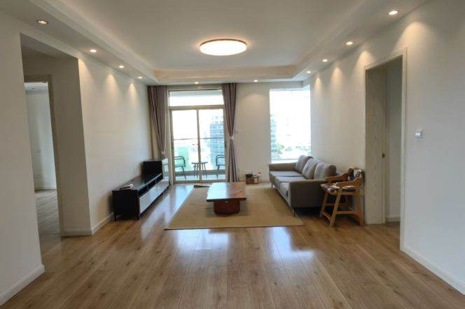 Spacious 2BR Apartment at Ladoll International City (L2/L12/L13)