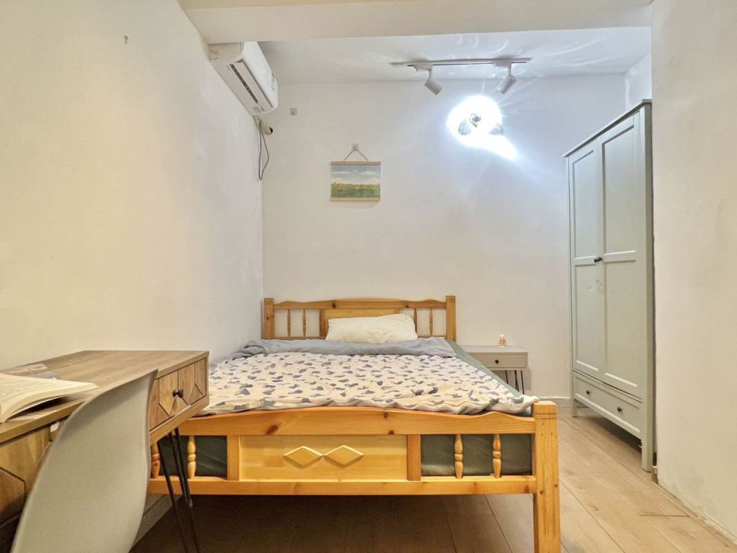 Housing image — Bedroom