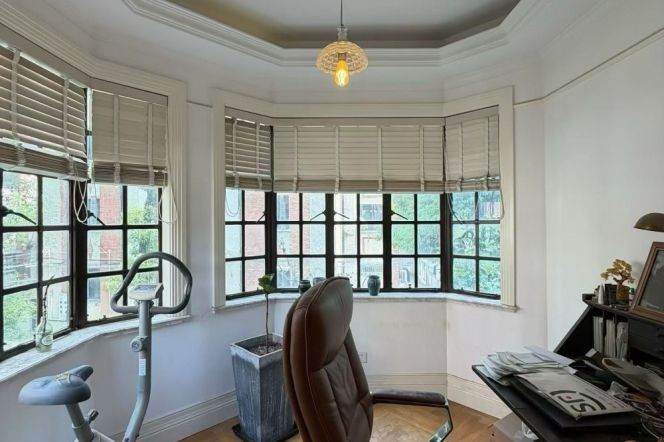 Spacious 1BR Heritage Apartment in Old Xuhui (L1/L10/L12)