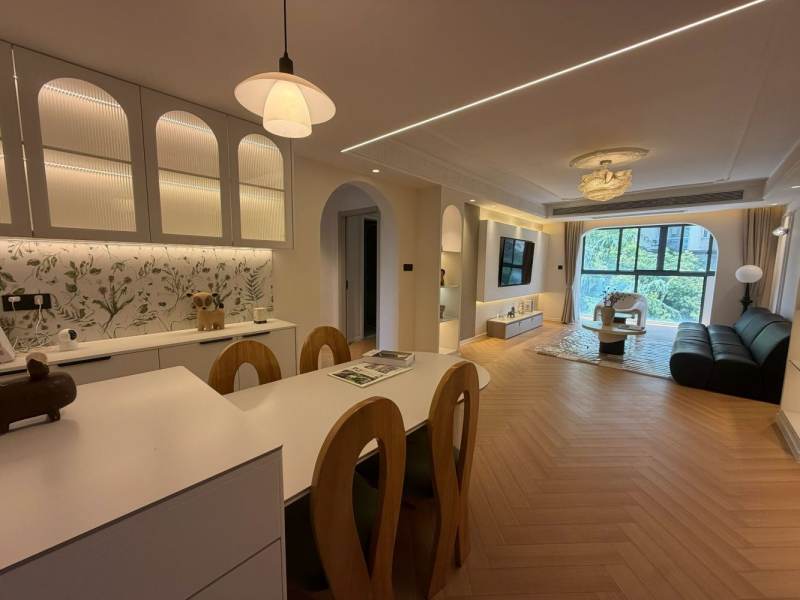 Housing image — Living Room