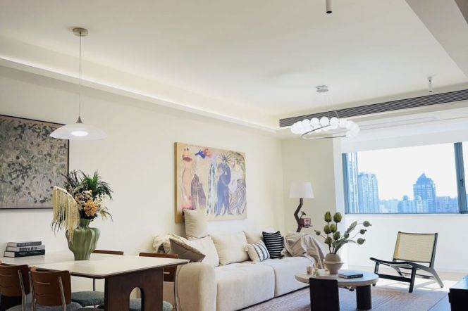 High-Floor Spacious Bright Modern 2BR Apartment near SML Center (L9)