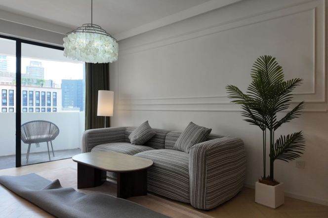 3BR Apartment near Nanjing Xi Lu (L2/L12/L13)