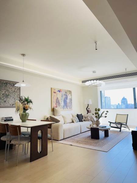 Housing image — Living Room