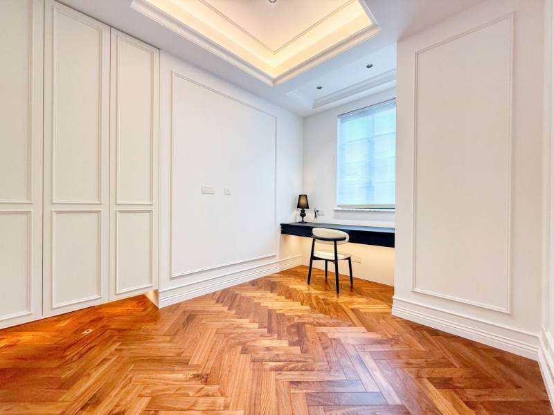 Housing image — Bedroom