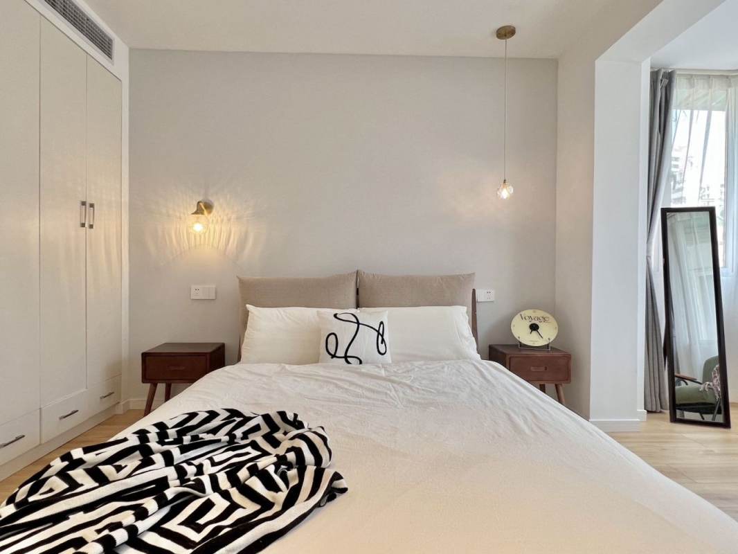 Housing image — Bedroom