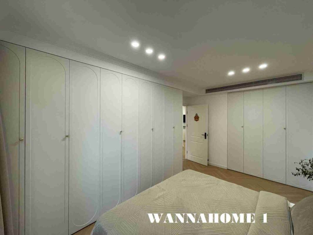 Housing image — Bedroom