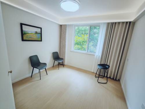 Housing image — Bedroom