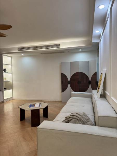 Housing image — Living Room