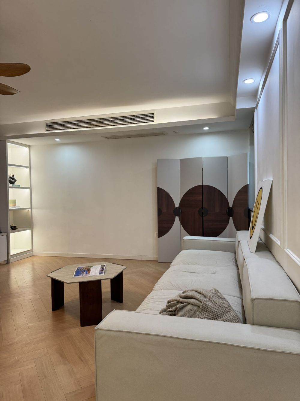 Housing image — Living Room