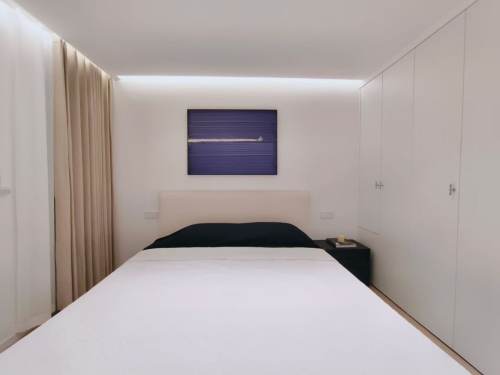 Housing image — Bedroom