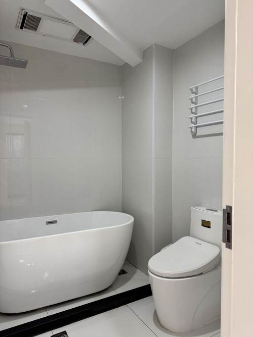 Housing image — Bathroom