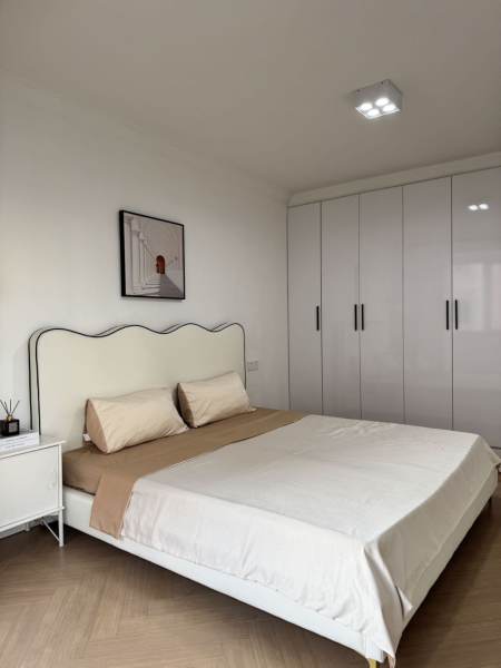 Housing image — Bedroom