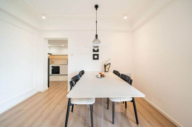 Spacious Modern Open-Layout 2BR Apartment near Changshou Rd Metro (L13)