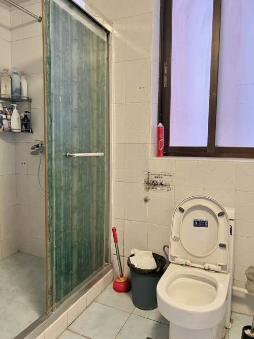 Housing image — Bathroom