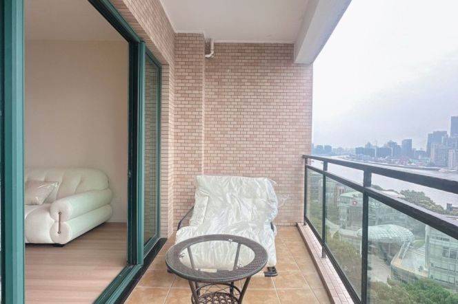 Spacious 3BR Apartment near Shangcheng Rd Metro with River View