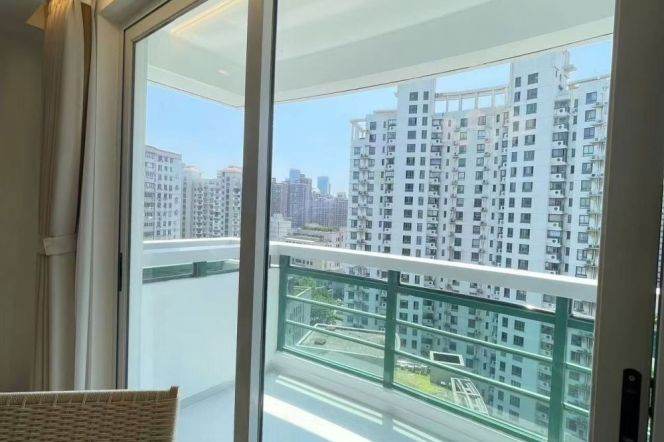 1BR Apartment in Jing'an (L13/L14)