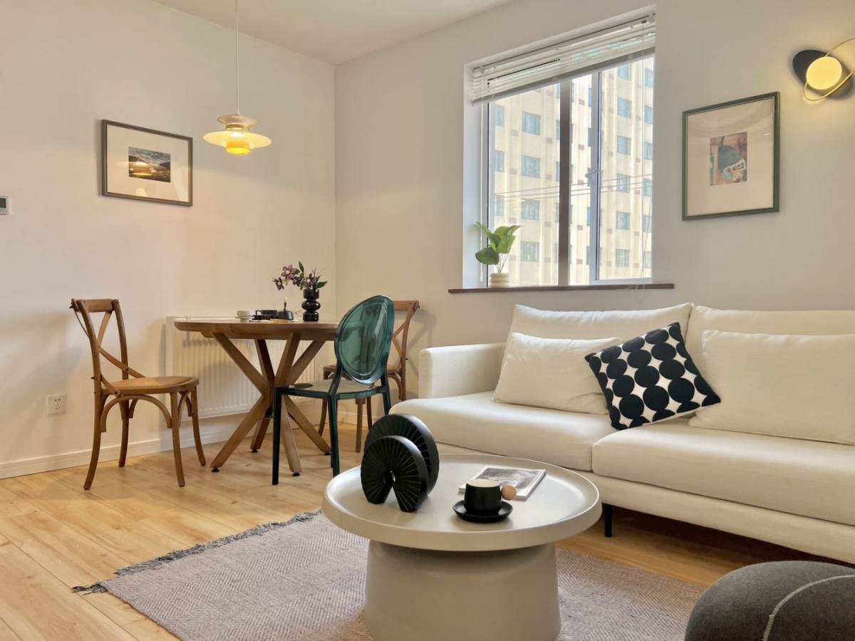 Housing image — Living Room