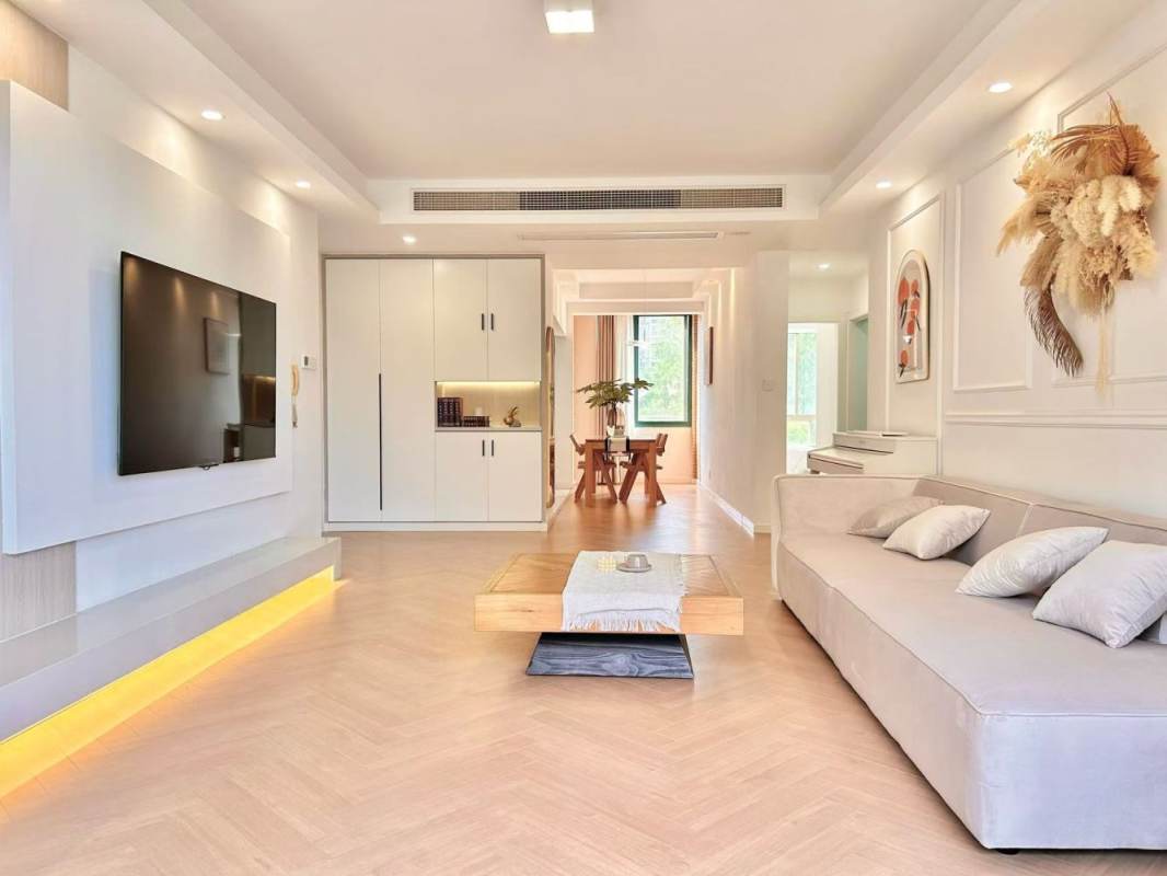 Housing image — Living Room