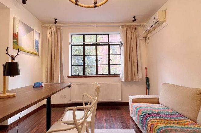 1BR Apartment near Jiaotong University Metro (L10/L11)