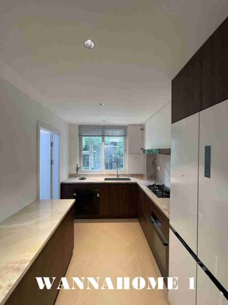 Housing image — Kitchen