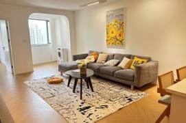 2BR Apartment in Jing'an (L2/L12/L13)