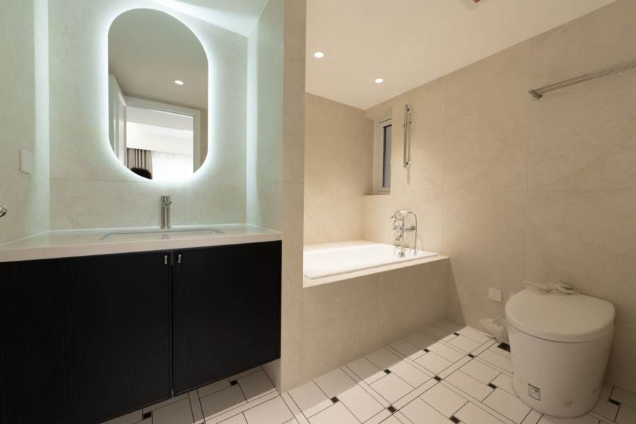 Housing image — Bathroom