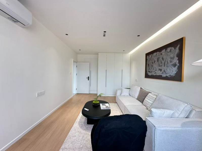 Housing image — Living Room