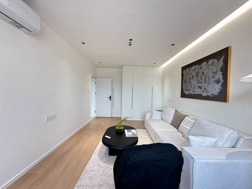 Housing image — Living Room