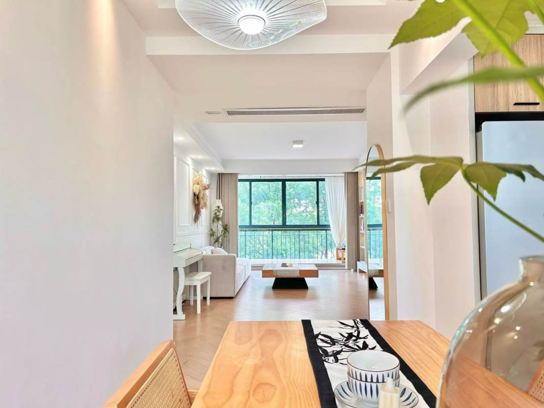 Housing image — Living Room
