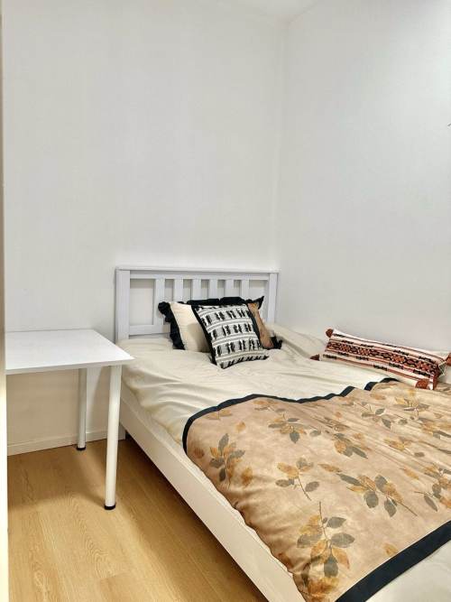 Housing image — Bedroom