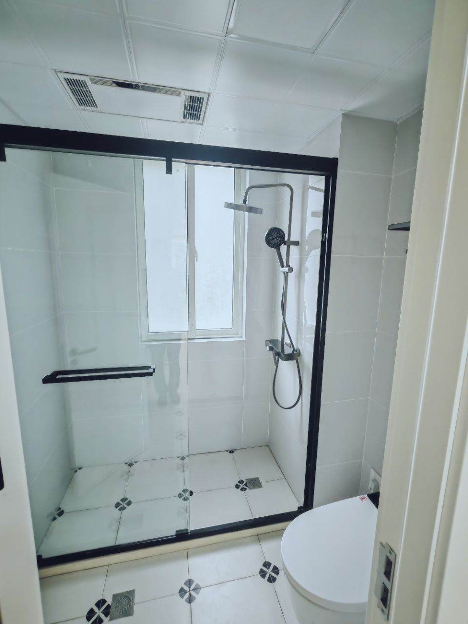 Housing image — Bathroom