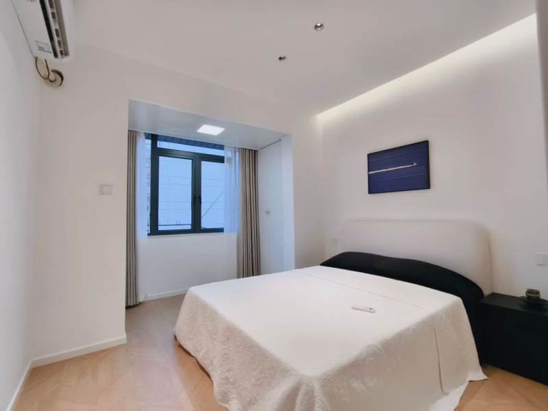 Housing image — Bedroom