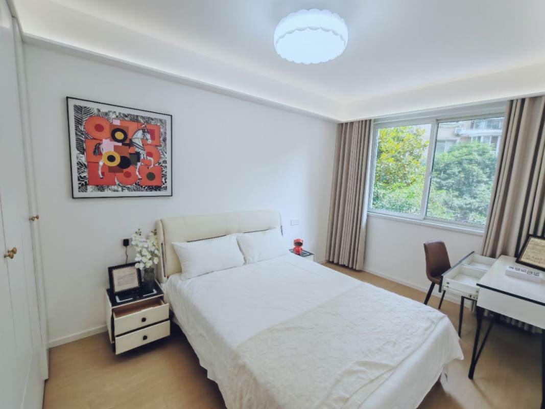 Housing image — Bedroom