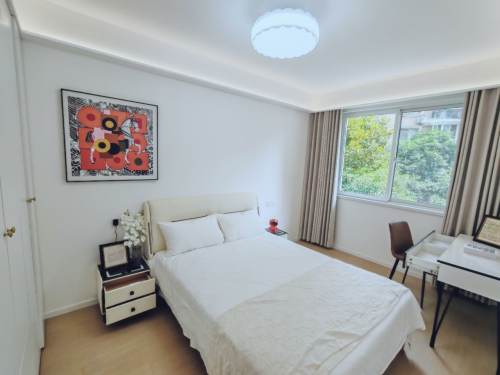 Housing image — Bedroom